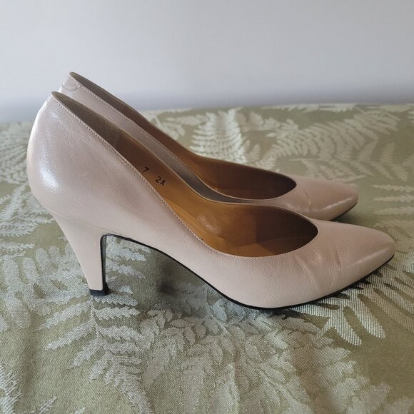 Andrew Geller Shoes - Picture 3 of 6